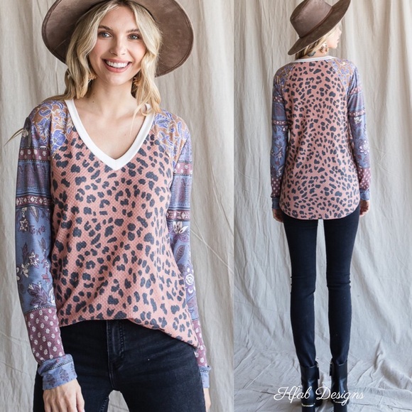 LAST 1! V Neck Color Block Floral/Animal Print Top - Picture 2 of 8